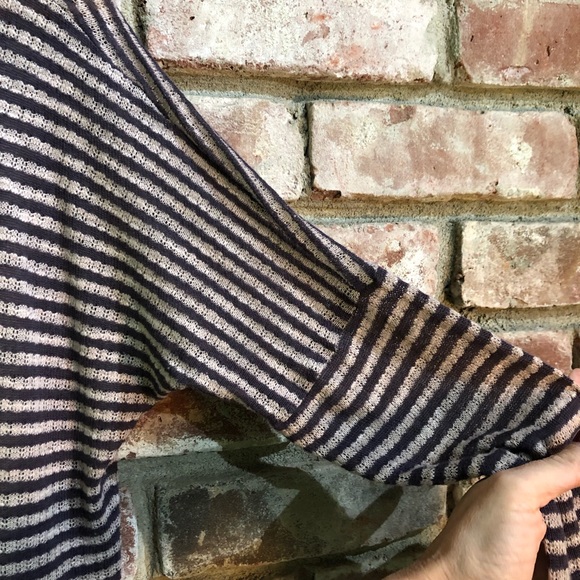 Splendid Long Sleeve Top-Pre❤️’d - Picture 3 of 6